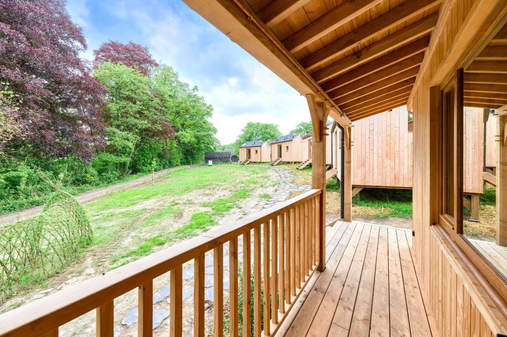 Les Cabanes Champetres - Le Domaine Des Trois Tilleuls Villers-la-Ville Экстерьер фото